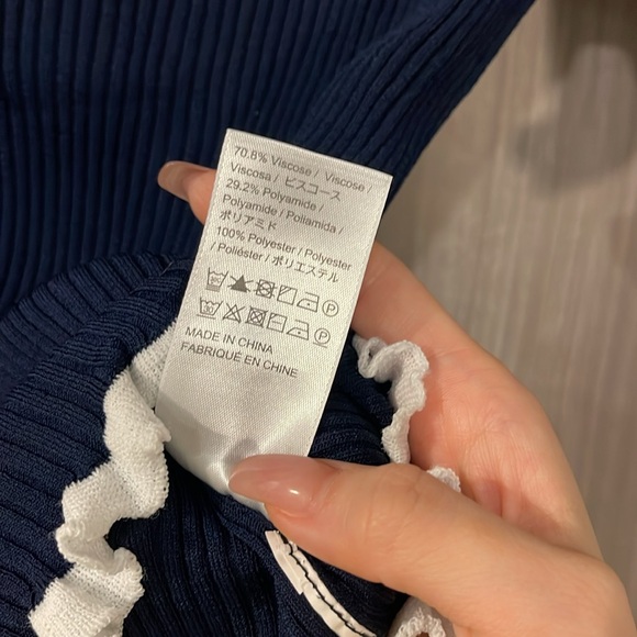 Edition mo & co Navy dark blue knit top short sleeve white scallop edge size XS - Picture 3 of 5